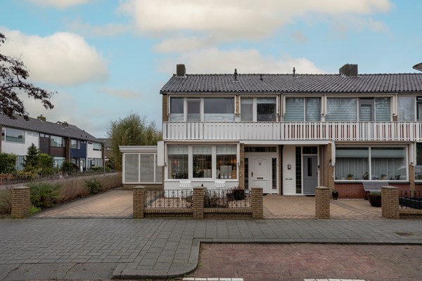 Elzenlaan 15, 3181 BG Rozenburg